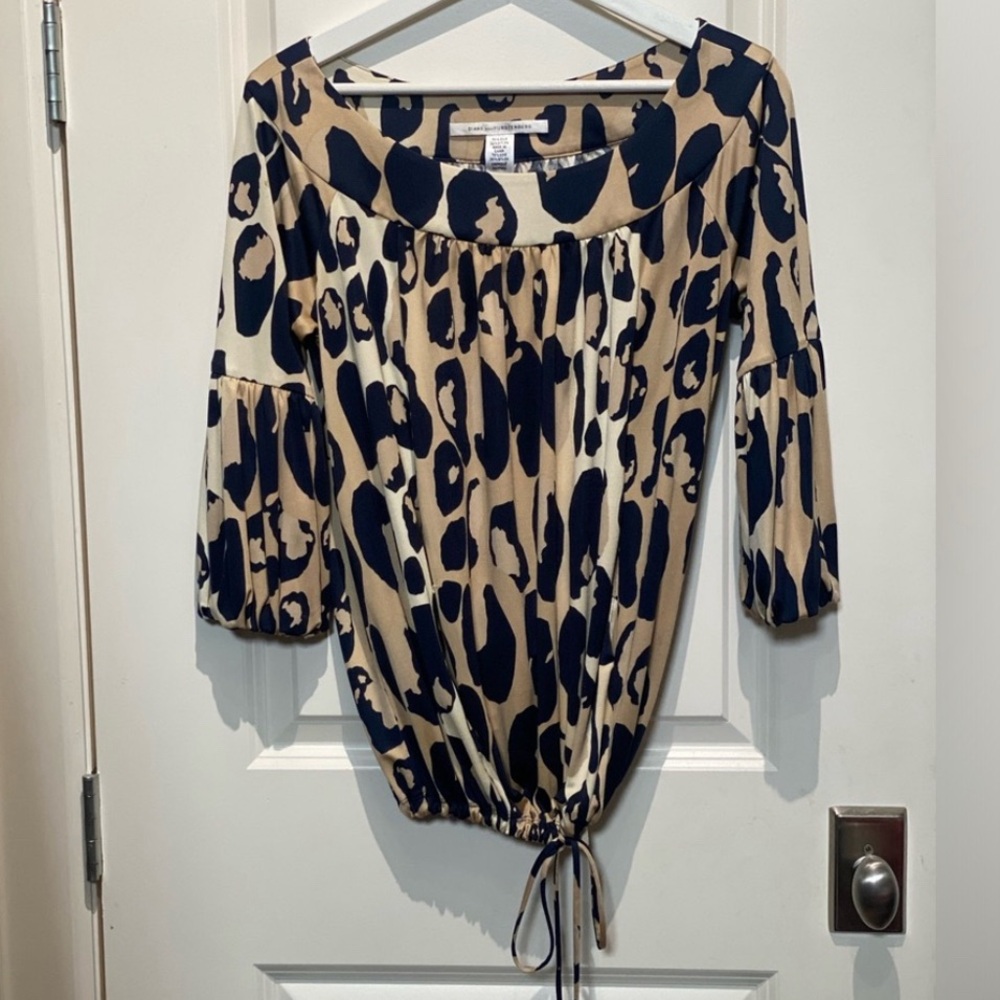 Vintage Diane Von Furstenberg Navy & Camel Leopard Print Drawstring Top